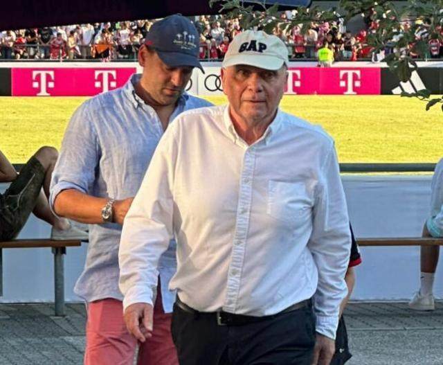 开云体育app下载-赫内斯大放厥词给拜仁添乱，电灯泡巴黎苦等凯恩