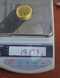 开云体育app官网-广东一男子用SIM卡炼出近200克黄金,价值21万元
